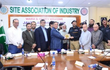 Alvi Urges Stronger Coordination Between Police Industrial Community