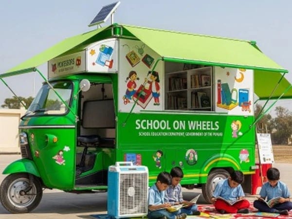 Cm Maryam Launches School On Wheels Mobile Library Projects In Punjab