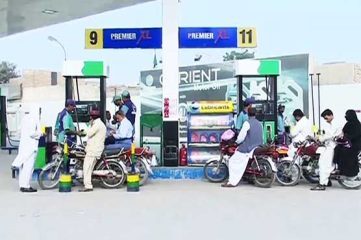 Pakistan Slashes Petrol Price By Rs7 54 Per Litre
