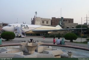Pia To Restore Grounded Plane At Lahores Chauburji Chowk Ahead Of Independence Day