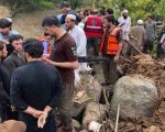 Cloudbursts Flash Floods Devastate Kp 146 Dead Dozens Missing