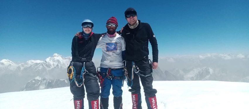 Mountaineer Amina Shigri Successfully Summits 7027 Meters Spantik Peak