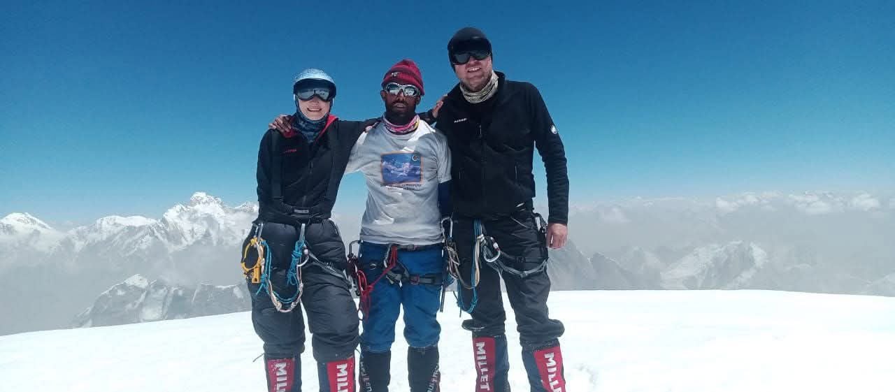 Mountaineer Amina Shigri Successfully Summits 7027 Meters Spantik Peak