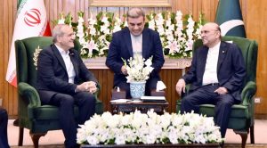 Pakistan Iran Vow To Further Broaden Bilateral Cooperation