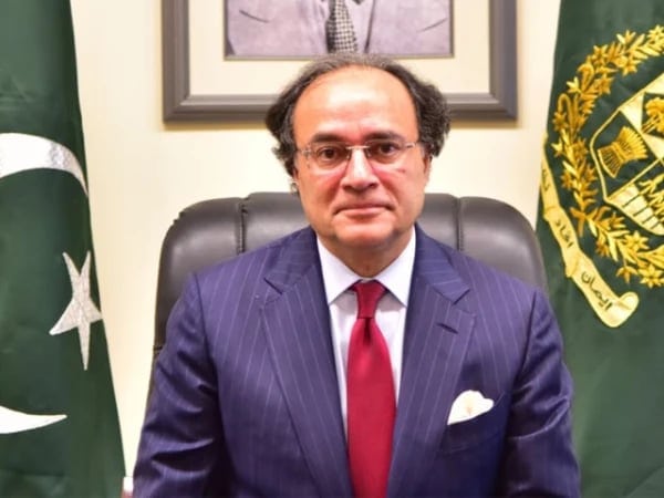 President Zardari Forms 11th Nfc Finance Minister To Head Nine Member Commission