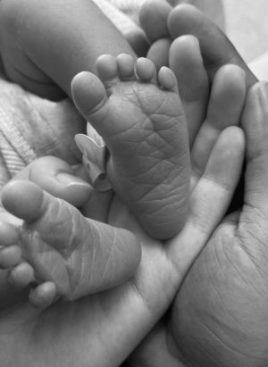 Shadab Khan Wife Malaika Saqlain Welcome First Child And Its Baby Girl