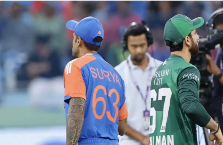 Asia Cup 2025 Suryakumar Yadav Again Snubs Handshake With Pakistan Captain Salman Ali Agha