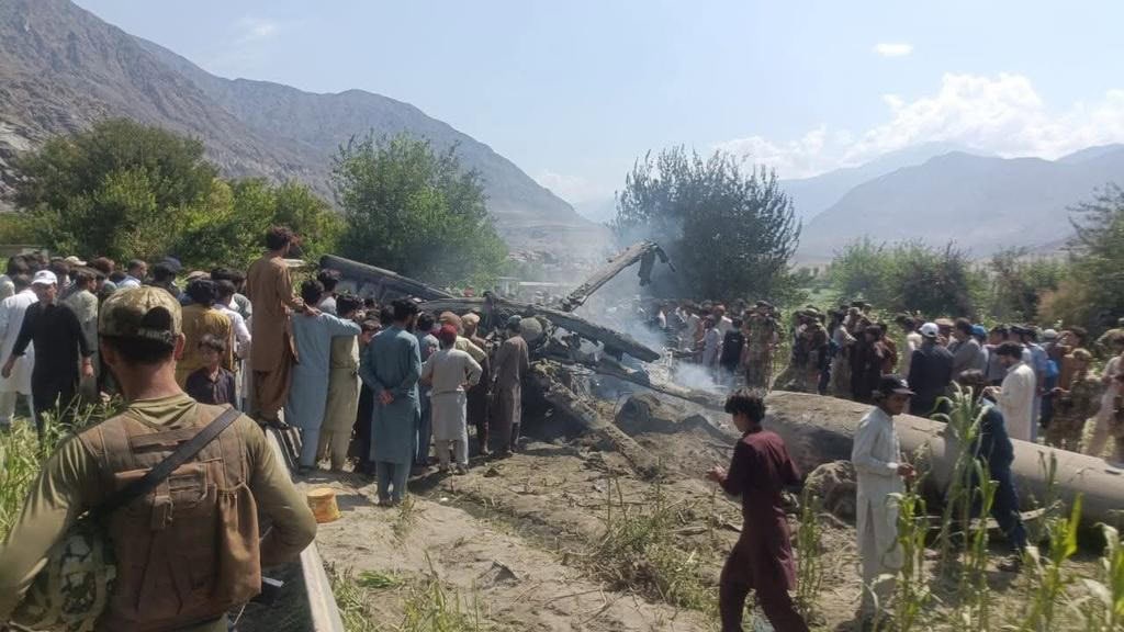 Crew of 5 martyred as Pakistan Army’s MI-17 helicopter crashes in Chilas
