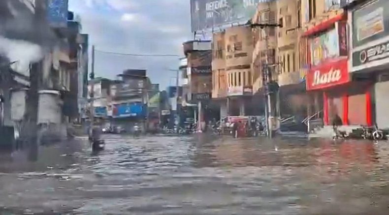 Gujrat Reels Under Heavy Rain Over 500mm Rainfall Floods City Adjoining Areas