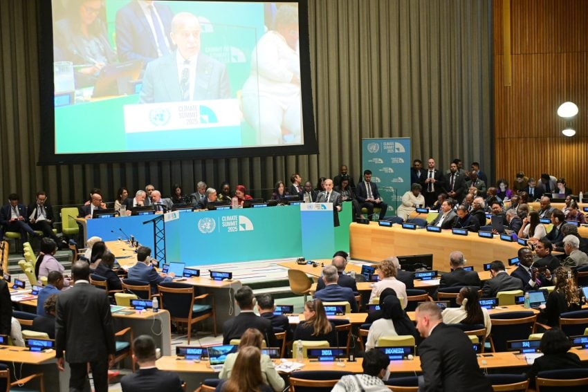 Loans On Loans Are Not Solution To Climate Change Pm Shehbaz Tells Un Summit 