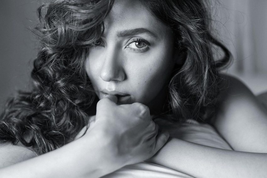Mahira Khans New Sizzling Photoshoot Breaks The Internet 