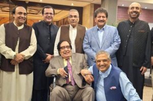 Mujeeb Ur Rehman Shami Senior Journalists Celebrate Atta Ul Haq Qasmis Nishan E Imtiaz Honor