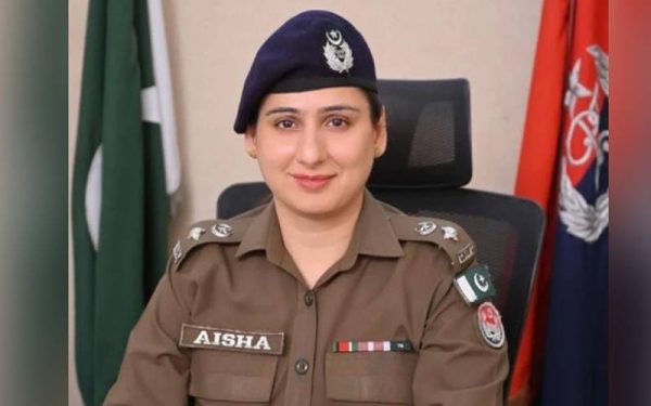 Punjab Police Officer Sp Ayesha Butt Brings Global Recognition To Pakistan