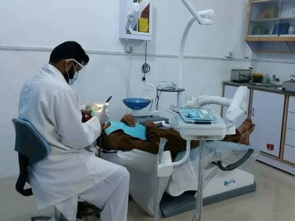 Taliban Ban Afghan Women From Visiting Male Dentists