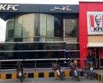 Kfc Delivery Mix Up Leads To Unexpected Friendship Sparks Online Reactions