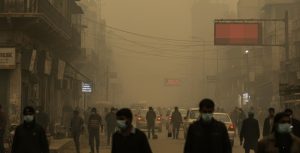 Lahore Aqi Update Citizens Urged To Stay Indoors As Air Pollution Peaks