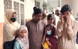 Mother Of Five Leaves Family To Marry Tiktok Friend In Lahore