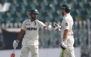 Pakistan Bowled Out For 333 As Maharajs 7 For Puts South Africa In Command