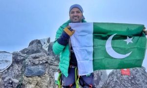 Pakistani Climber Asad Ali Memon Conquers Oceanias Highest Pea