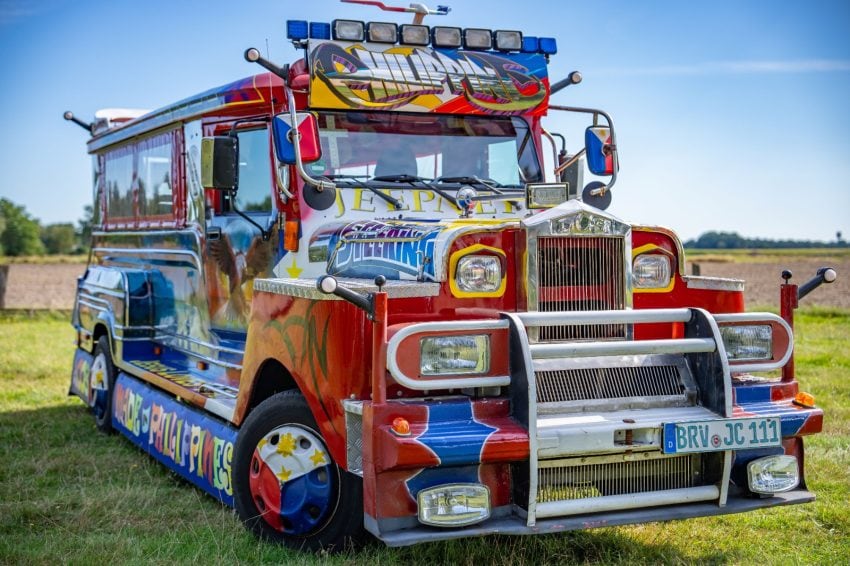 Philippine Culture Meets Frankfurt Am Main Jeepney Journey Brings The 2025 Frankfurter Buchmesse Guest Of Honour To The Rosmarkt