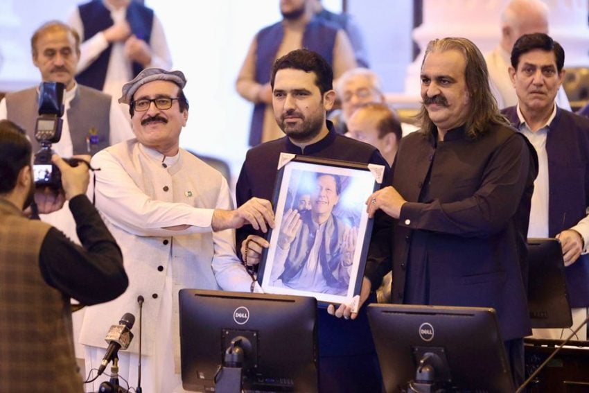Sohail Afridi Elected Kp Chief Minister Securing 90 Votes 