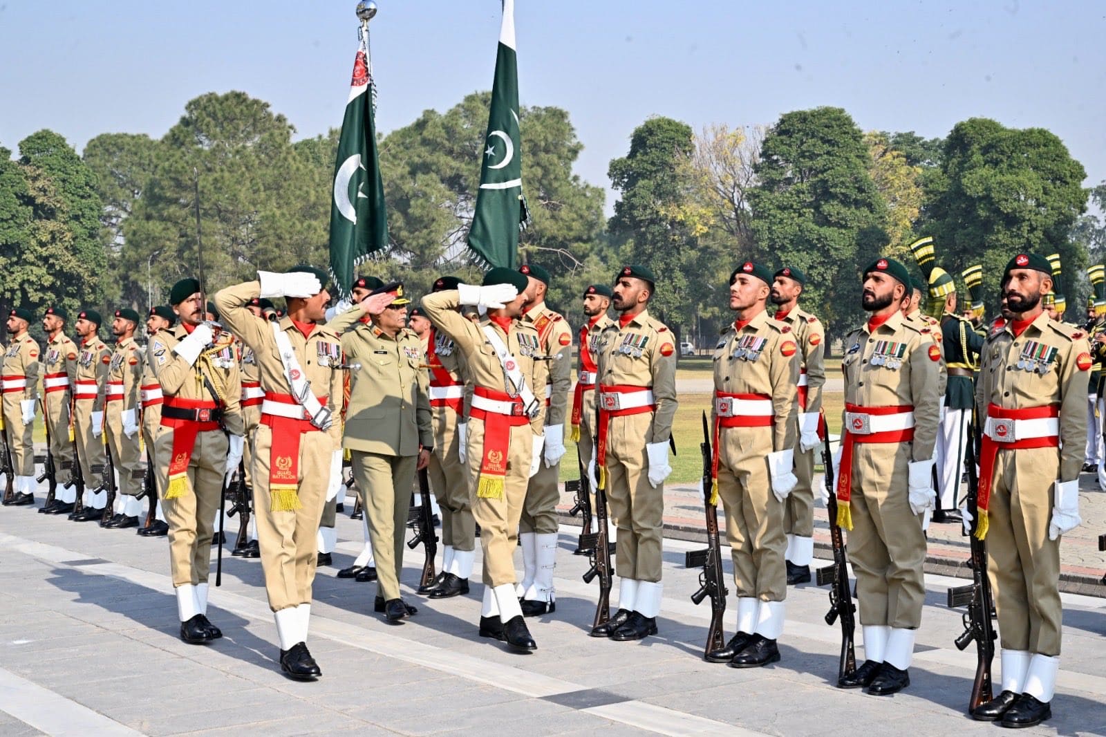 Field Marshal Celebrates Legacy Of Outgoing Cjcsc Sahir Shamshad Mirza In Farewell Ceremony