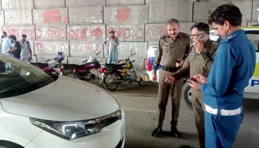 Lahore Traffic Police launch massive crackdown as Judges’, senior officials vehicles seized