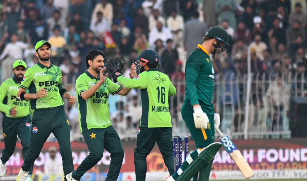 Pakistan bounce back in style to seal ODI Series victory over South Africa