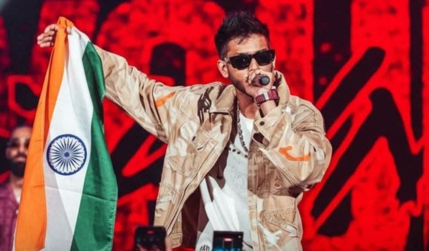 Talha Anjum Says Sorry To Angry Pakistanis After Waving Indian Flag