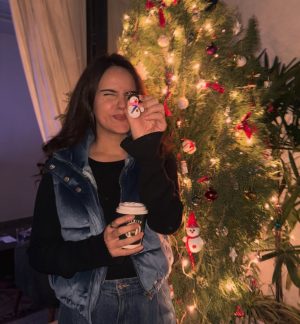 Christmas 2025 Pakistani Showbiz Stars Spread Holiday Cheer With Heartwarming Moments 