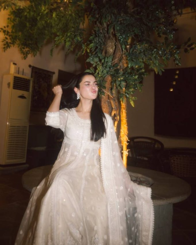 Hania Aamir Ayeza Khan Break Social Media With Stunning White Looks 
