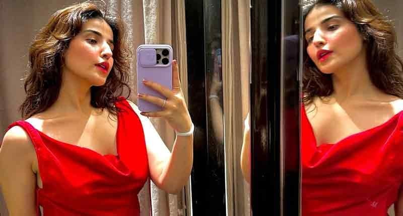 Hareem Farooq Turns Up The Heat In Red Sleeveless Dress