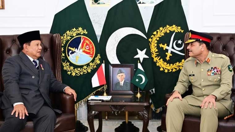 Indonesian President Meets Pakistan Army Chief To Boost Defence Cooperation