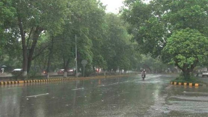 Lahore Welcomes First Rain Of The Winter