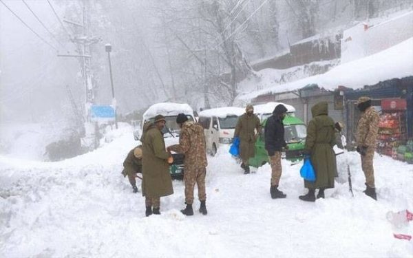 Murree Police Issue Travel Guidelines Amid Snowfall Forecast