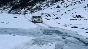 Azma Bokhari Urges Tourists To Avoid Murree As Heavy Snowfall Overwhelms Hotels Roads