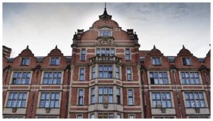 British Pakistani Student Sues London School Of Economics Over Grading Dispute