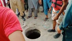 Four Bodies Found In Manhole On Karachis Mai Kolachi Road