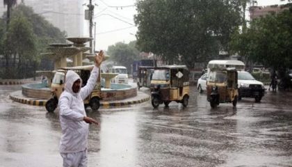 Heavy Rain Hits Karachi Temperatures Expected To Drop To Single Digits