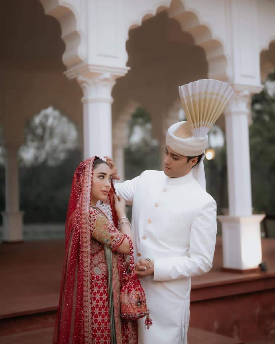 Junaid Safdar And Shanzeh Rohales Wedding Pictures Go Viral 