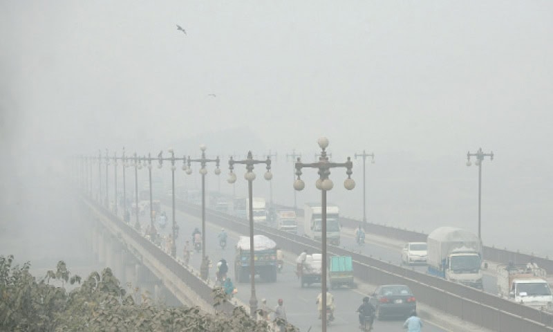 Lahore Weather Update: City battles Biting Cold with minimum Temperature of 3°C amid fog