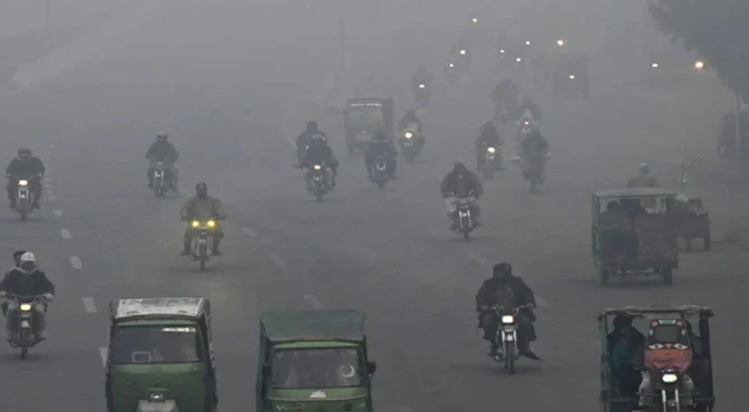 Lahore Weather Update: Punjab capital shivers as temperature dips to 5°C