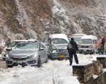 Murree Snowfall Update Travelers Warned As These Roads Closed