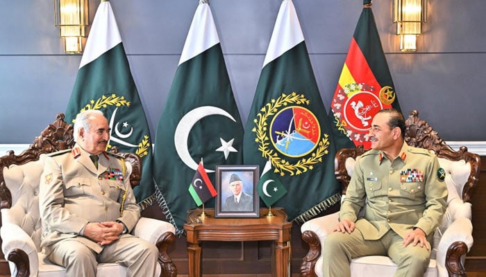 Field Marshal Asim Munir meets Libyan Armed Forces Chief Khalifa Haftar at GHQ