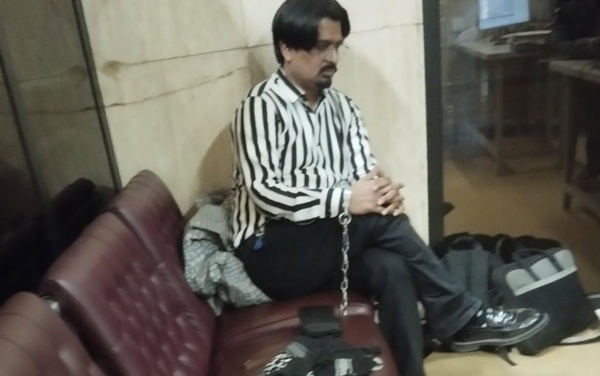 Journalist Bilal Ghauri arrested by FIA at Karachi Airport