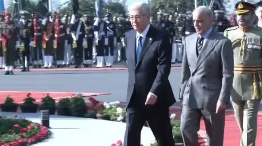 Kazakhstan President Tokayev accorded Guard of Honour at PM House