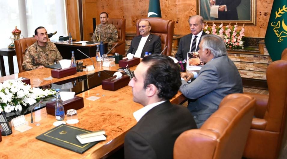Pak Civil‑Military apex meeting convened by Zardari as Global Oil Prices Bite Pakistanis