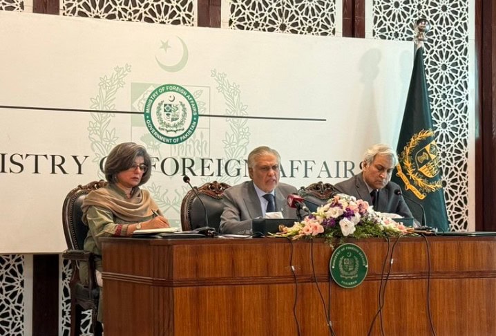 Pakistan reminds Iran of Defence Pact with Saudi Arabia, pushing for drop in Attacks Pakistan reminds Iran of Defence Pact with Saudi Arabia, pushing for drop in Attacks