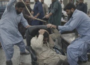 Rawalpindi Clerk Assaults Municipal Corporation Ceo Over Transfer Issue