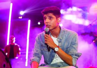 Havis Bridal Picture Mystery Leaves Fans Guessing